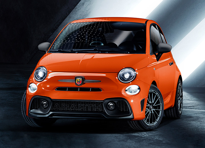 Abarth 595 and 695 win the Best Cars Award by Auto Motor und Sport