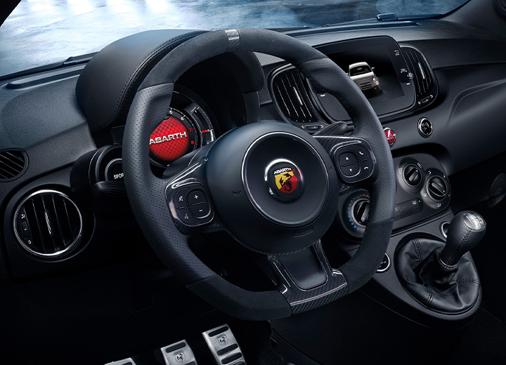 New Abarth 595 range: performance and style in the name of the